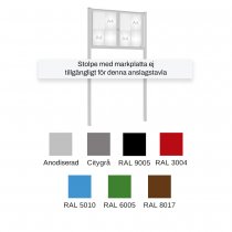 Anslagstavla utomhus med stolpar