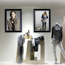 Antik klickram i butik med stilrena foton