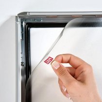 Frontplast med antireflex i A2 affischram med snäppram