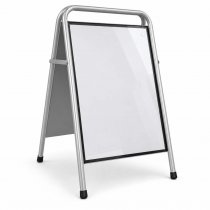 Gatuställ Easy sign 50x70 i silver RAL 9023