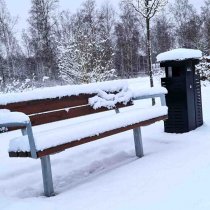 Ekeby parksoffa i vintermiljö