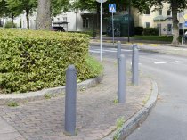 Pollare 89 mm diameter för gångstråk och trafik