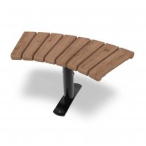 Parkbänk i värmebehandlat trä