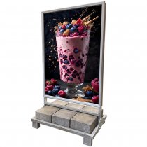 Stor gatupratare 100x140cm i galvat stål och fot av betong