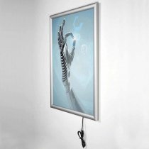 Väggmonterad LED Lightbox A0 – ljusskylt och affischram med silverprofil