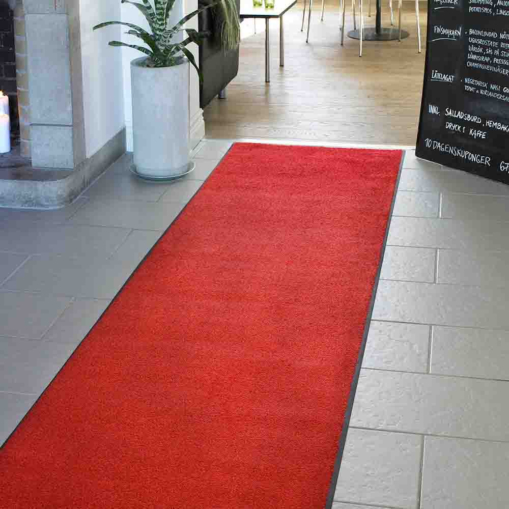 Entremattor för butik, företag och fastighet. Skrapmattor och torkmattor för ren inomhusmiljö
