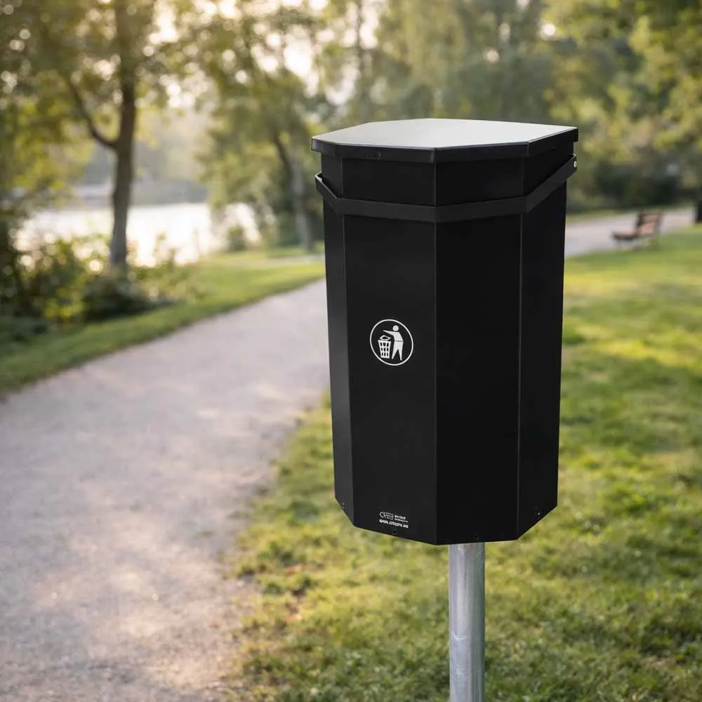 Papperskorgar för parkmiljö