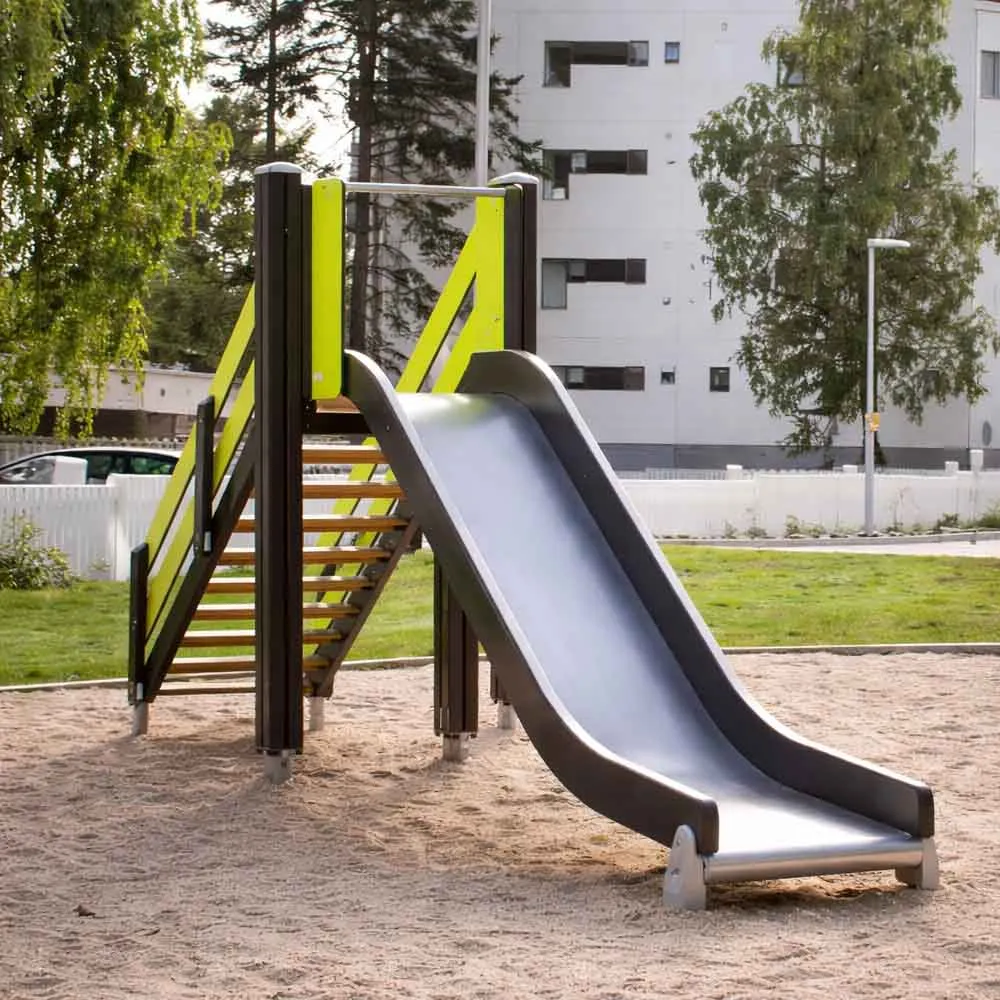 Rutschkanor för offentlig lekplats